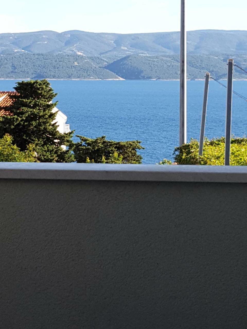 Apartmani Katja Omis Exterior photo